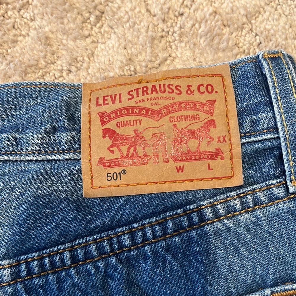 501 LEVI’S HIGH RISE SHORTS - Picture 5 of 7
